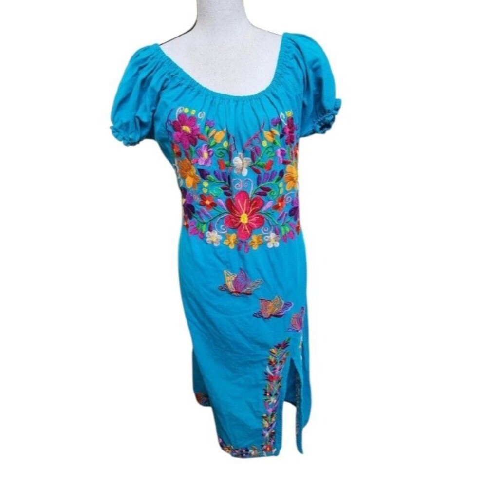 Mexican Embroidered Dress Size Large Back Tie Side Slit Boho Hippie Festival